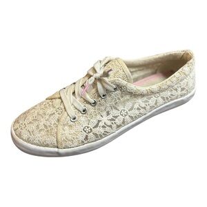 Off White Floral Lace Sneakers Size 9.5 Low Top Lace Up US Sports